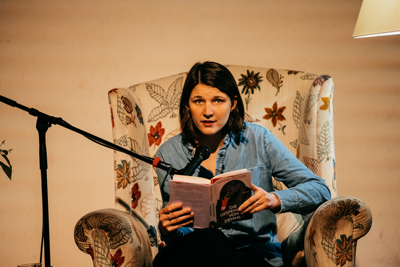 Verena Kessler liest aus Die Gespenster von Demmin
