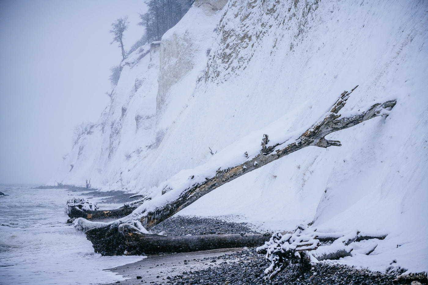 Eis und Schnee im Nationalpark Jasmund am Kieler Ufer